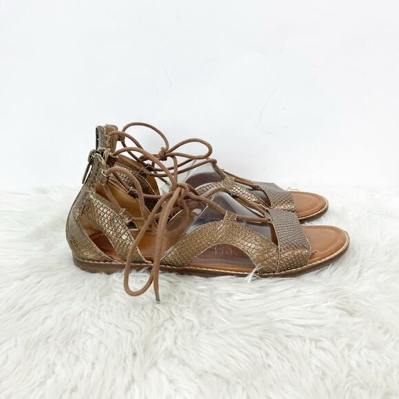 Crown Vintage Gladiator Flat Paysley Sandal Strappy Gold Women's Size 10 Stylish - Picture 2 of 12
